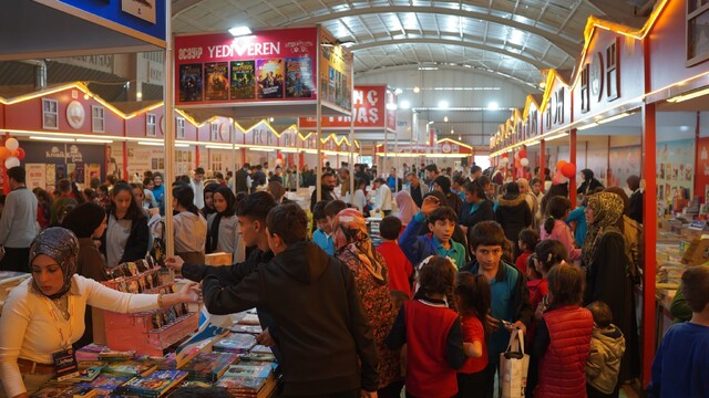 Kâhta 2. Kitap Günleri'ni 70 bin kişi ziyaret etti
