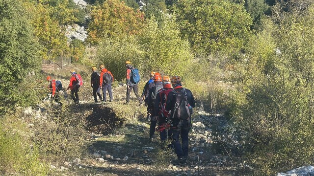Yazılı Kanyon'da mahsur kalanlar için kurtarma çalışmaları devam ediyor
14 gönüllüden 1'i hayatını kaybetmiş, 3'ü sağ kurtarılmıştı