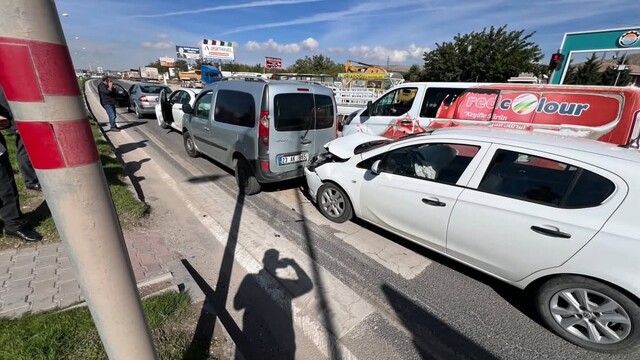 Elazığ'da zincirleme trafik kazası