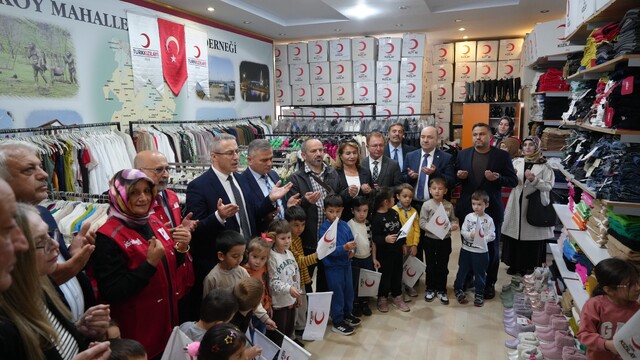 Samsun'da Kızılay'ın mağazası kışa hazır