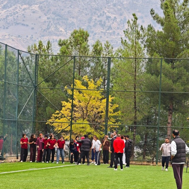 Sason'da Cumhuriyet Kupası Atletizm Yarışmalarına 110 öğrenci katıldı