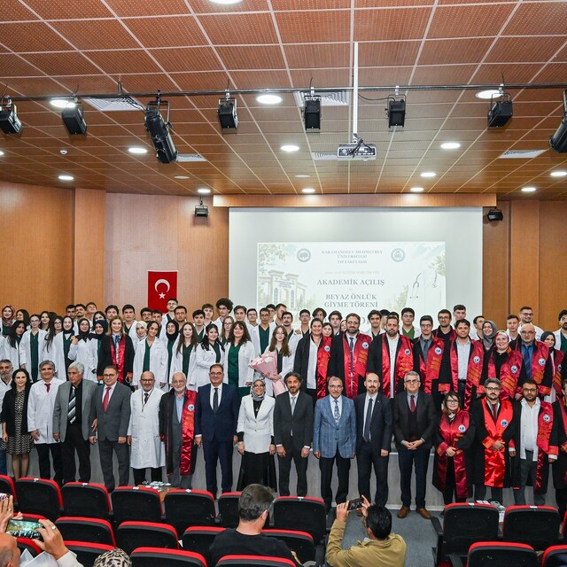 KMÜ'de geleceğin hekimleri beyaz önlüklerini giydi