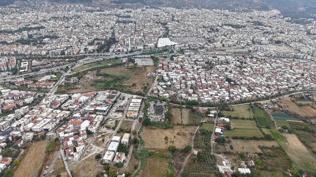 Manisa'da bir mahallenin daha su sorunu tarih oluyor