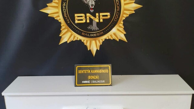 Balıkesir'de 1 kilo uyuşturucu ham maddesi ele geçirildi