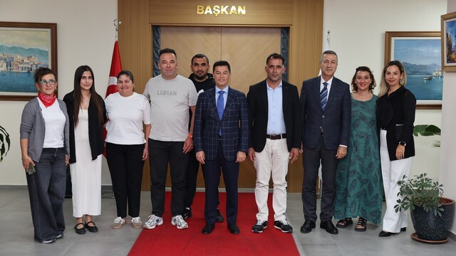 Başkan Ünlü, Selimiye Mahalle Muhtarı Akgül ve mahalle sakinlerini ağırladı