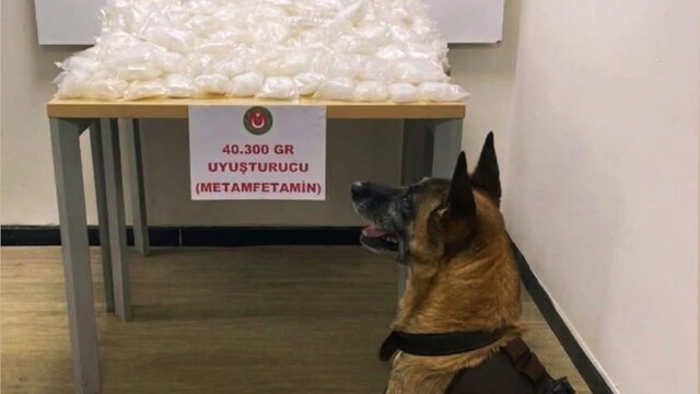 Dereköy Sınır Kapısı'nda 40 kilo 300 gram metamfetamin ele geçirildi