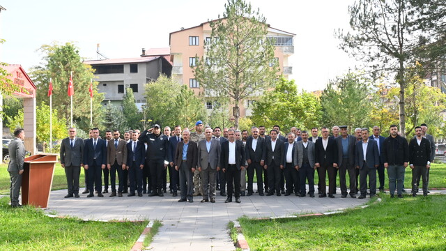 Hizan'da 19 Ekim Muhtarlar Günü kutlandı