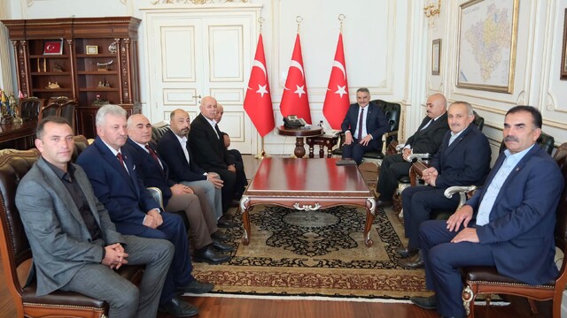 Yozgat Valisi Özkan, muhtarları kabul etti