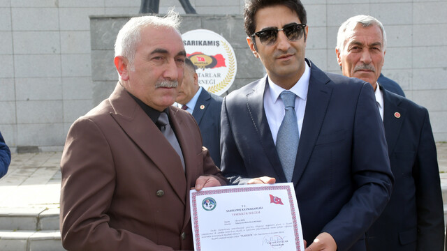 Sarıkamış'ta Muhtarlar Günü kutlandı