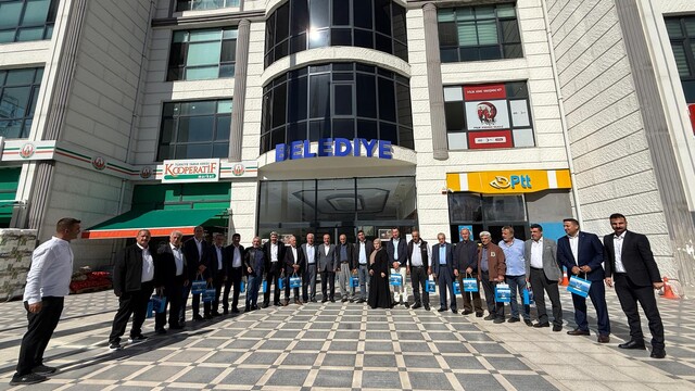 Kale Belediye Başkanı Özbay, muhtarlarla buluştu