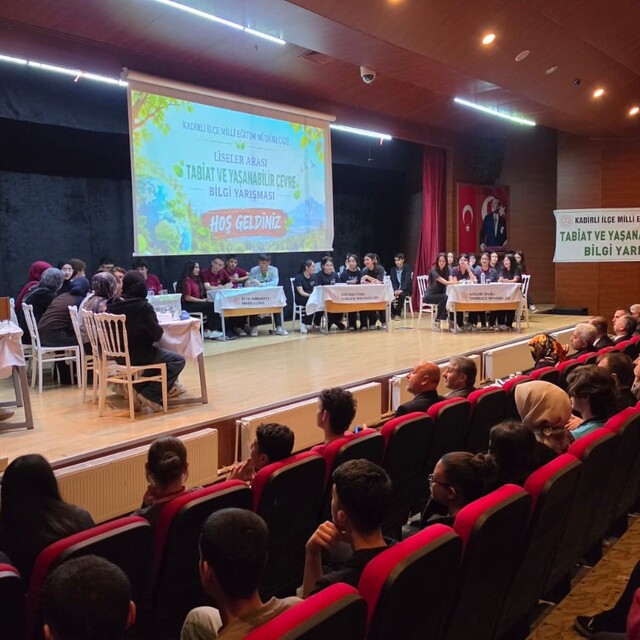 Kadirli'de liseler arası bilgi yarışması yapıldı