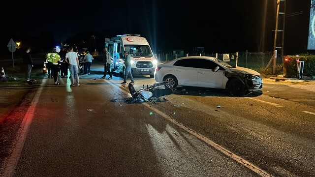 Saray'da motosiklet ile otomobil çarpıştı: 1 yaralı