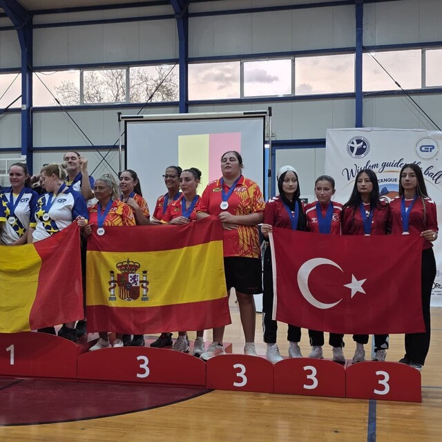 Samsunsporlu bocce sporcularından Avrupa ve Dünya şampiyonalarında madalya...