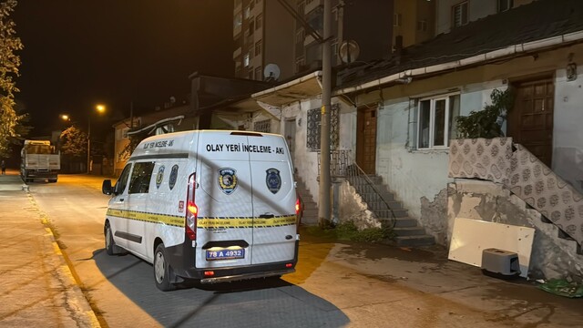 Kız arkadaşı tarafından bıçaklanan erkek ağır yaralandı