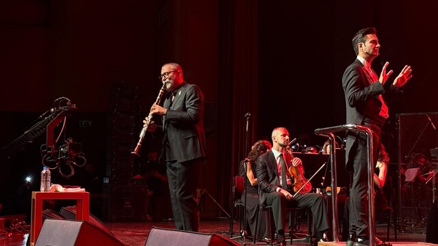 Bursa'da "Mehterler Buluşması" etkinliğinde Hüsnü Şenlendirici ve Serkan Çağrı sahne aldı