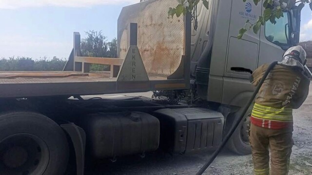 Dörtyol'da tır yangını kontrol altına alındı