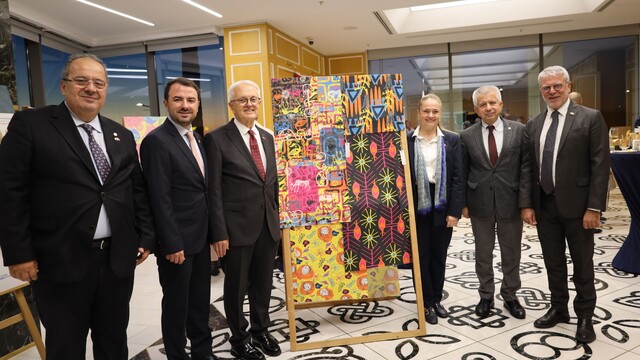 İzmir'de Türk-İrlanda kültürünü buluşturan sergi