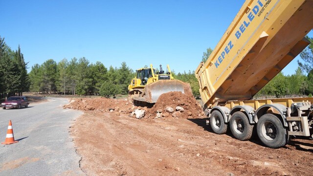 Kepez Belediyesi'nden Aktoprak Mahallesi'nde yol düzenlemesi