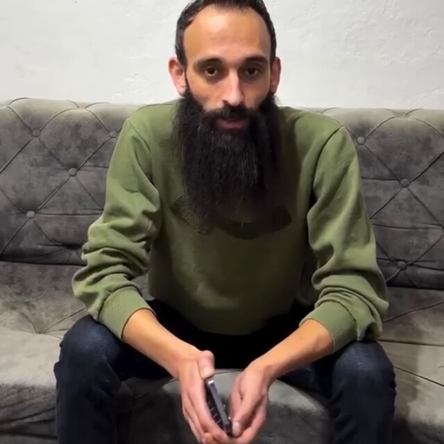 2 çırağını dövdüğü iddiasıyla yeniden gözaltına alınan berber tutuklandı (2...
