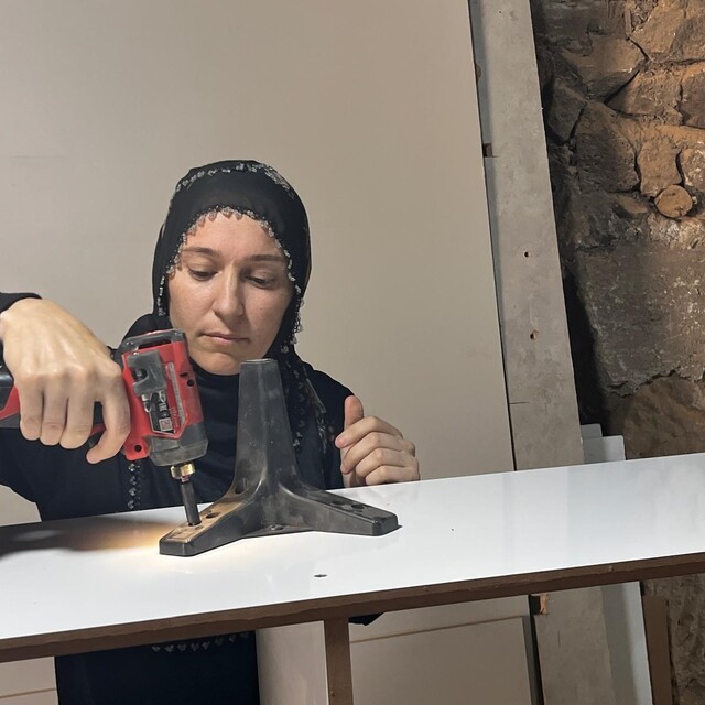 Eşine destek olmak için çıraklığa başladı, mobilya ustası oldu
Emel Pekşen:...