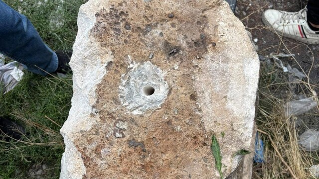 Konya'da tarihi heykel kaidesini çalan 3 şüpheli hakkında adli işlem başlatıldı