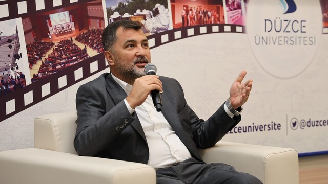 Öztürk "Sadece diploma yeterli değil"