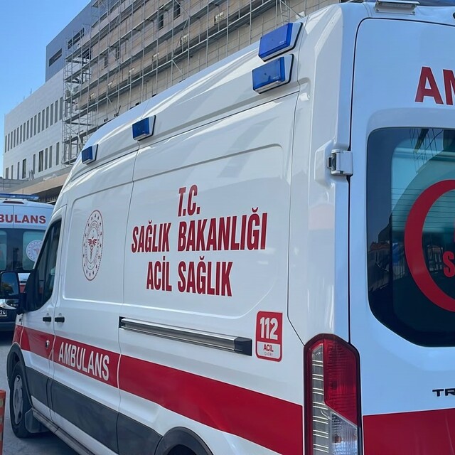 Karaman'da zeytin işçilerini taşıyan patpat devrildi: 8 yaralı