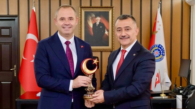 Belediye Başkanı Bulut, İl Emniyet Müdürü Çakır'ı ziyaret etti