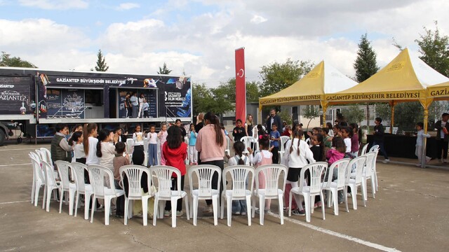 Gaziantep'te köy okulu öğrencileri tarım ve ekoloji temalı bilim şenliğinde buluştu