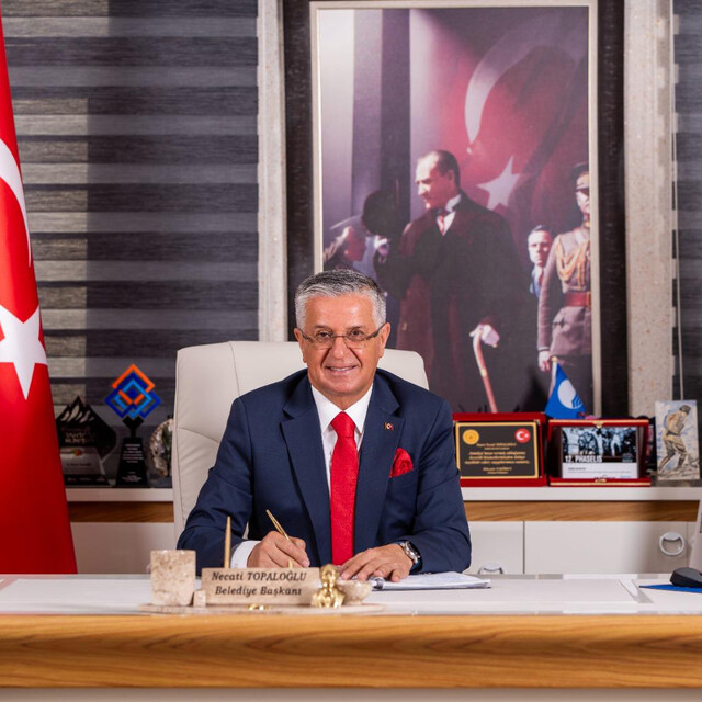 Kemer Belediye Başkanı, CHP'den istifa etti