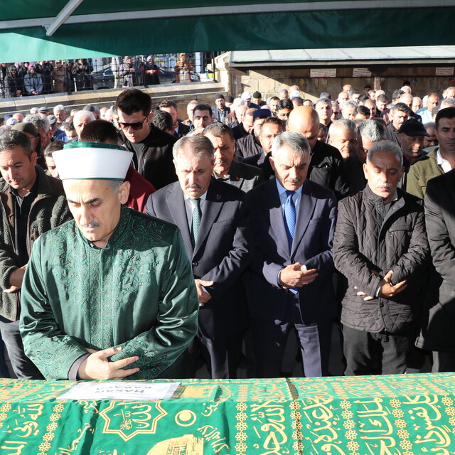 BBP Genel Başkanı Destici, Yozgat'ta cenaze törenine katıldı