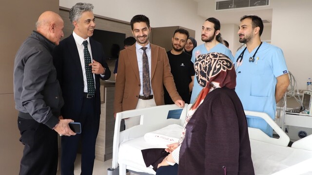 Kuyrukluyıldız ve Taş'tan yatarak tedavi gören hastalara ziyaret