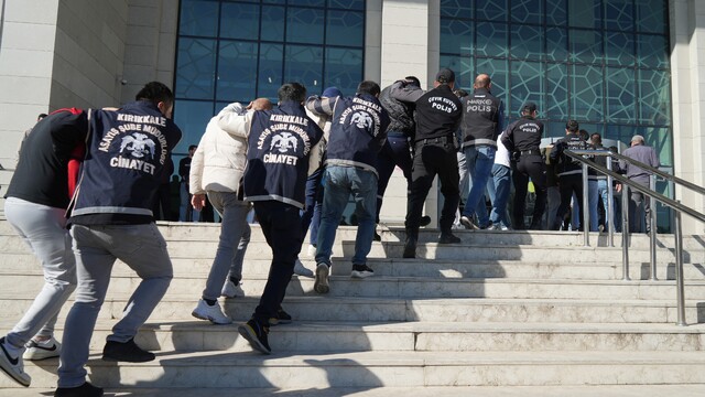 Kırıkkale'de fuhuş ve uyuşturucu operasyonu: 35 gözaltı