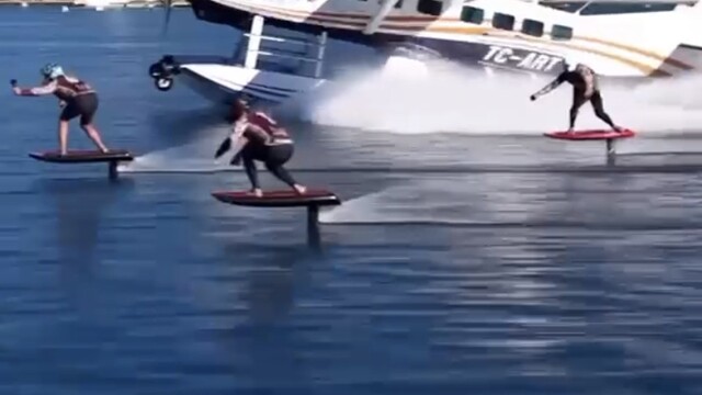 Bodrum'da 28 sporcu deniz üstünde uçakla yarıştı