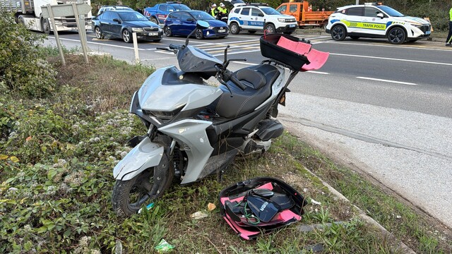 Bolu'da motosiklet ile hafif ticari araç çarpıştı: 2 yaralı