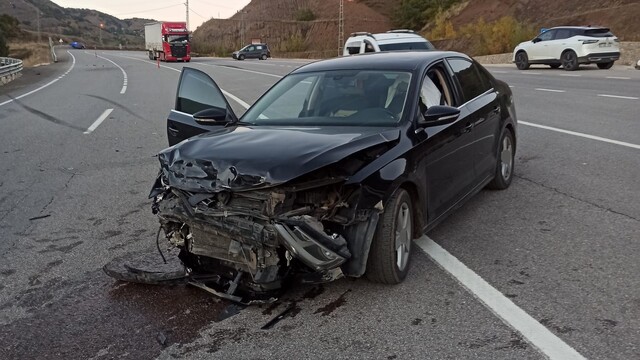 Bingöl'de trafik kazası: 3 yaralı