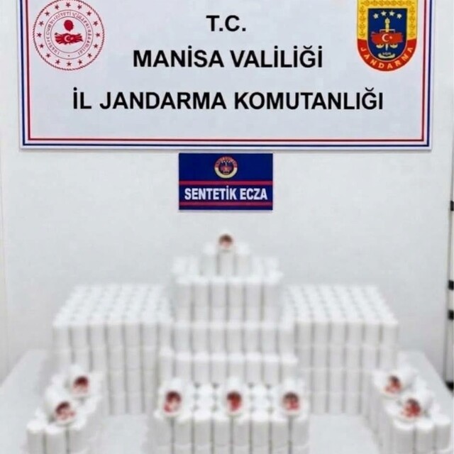 Manisa'da 42 bin 534 sentetik ecza ele geçirildi: 1 tutuklama