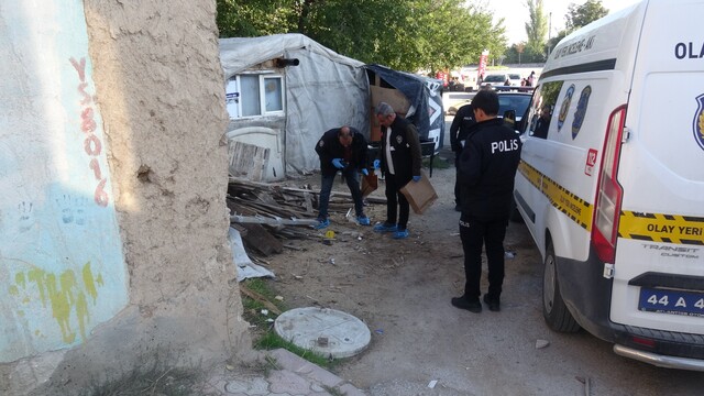 Malatya'da ev baskını: 1'i ağır 3 yaralı