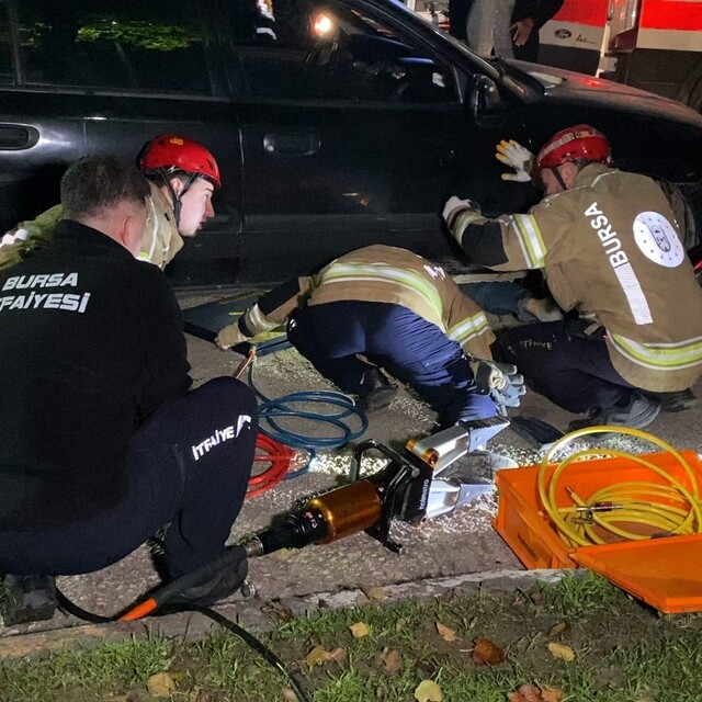 Bursa'da otomobille çarpışan motosikletin sürücüsü hayatını kaybetti