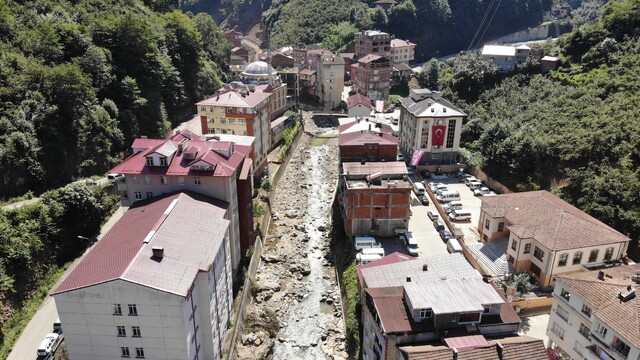 Dere yataklarındaki yanlış yapılaşma Doğu Karadeniz'in ardından İstanbul'da da kendini gösterdi