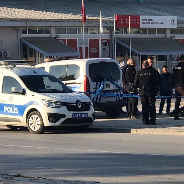 Kaldırımda ölü bulundu (2)