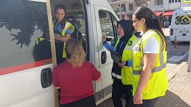 Manavgat'ta okul servislerine sıkı denetim