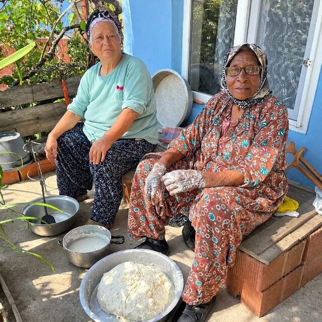 Ataları Afrika'dan geldi, vatanları İzmir oldu