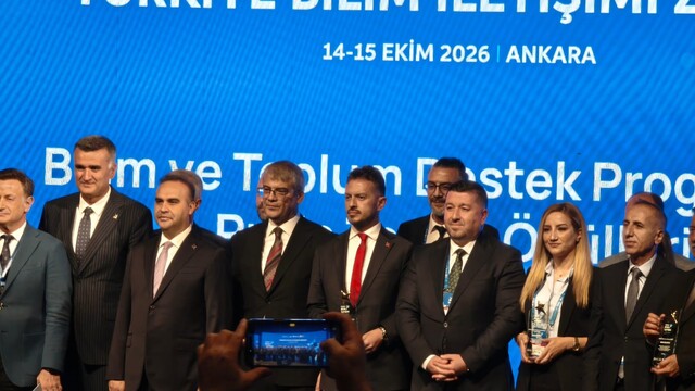 Sanayi ve Teknoloji Bakanı Kacır'dan BİLİMFEST Kayseri'ye Türkiye birinciliği ödülü