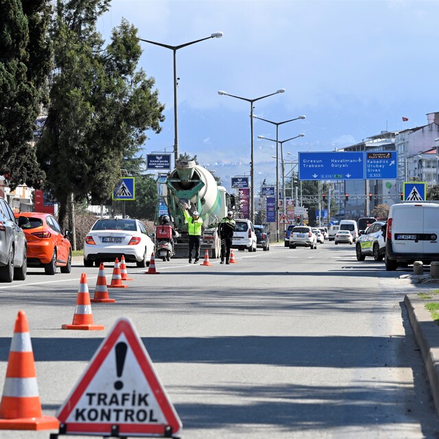 Ordu'da trafik denetimlerinde 18 bin araç denetlendi