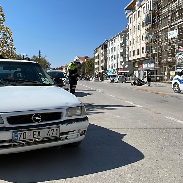 Karaman'da otomobille motosiklet çarpıştı: 1 yaralı