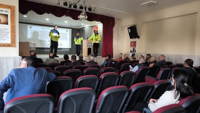 Tomarza'da taşımalı eğitim servis şoförlerine öğrenci güvenliği eğitimi