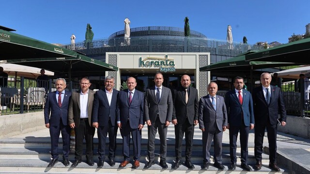 Başkan Özdemir, Niğde'nin tüm muhtarlarıyla bir araya geldi