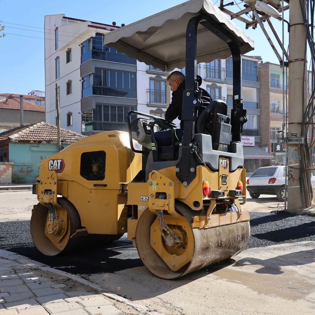 Kırıkkale'de yol çalışmaları sürüyor