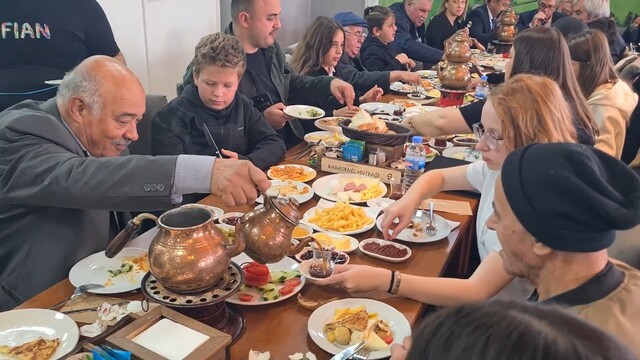 Tekirdağ'da dede-torun buluşması: Sevgi köprüsü kuruldu